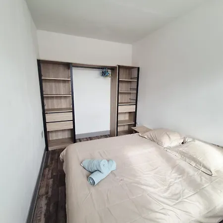 2 - 15 Min Des Chantiers * Pornichet