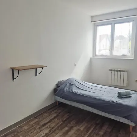 Nyaraló 2 - 15 Min Des Chantiers *